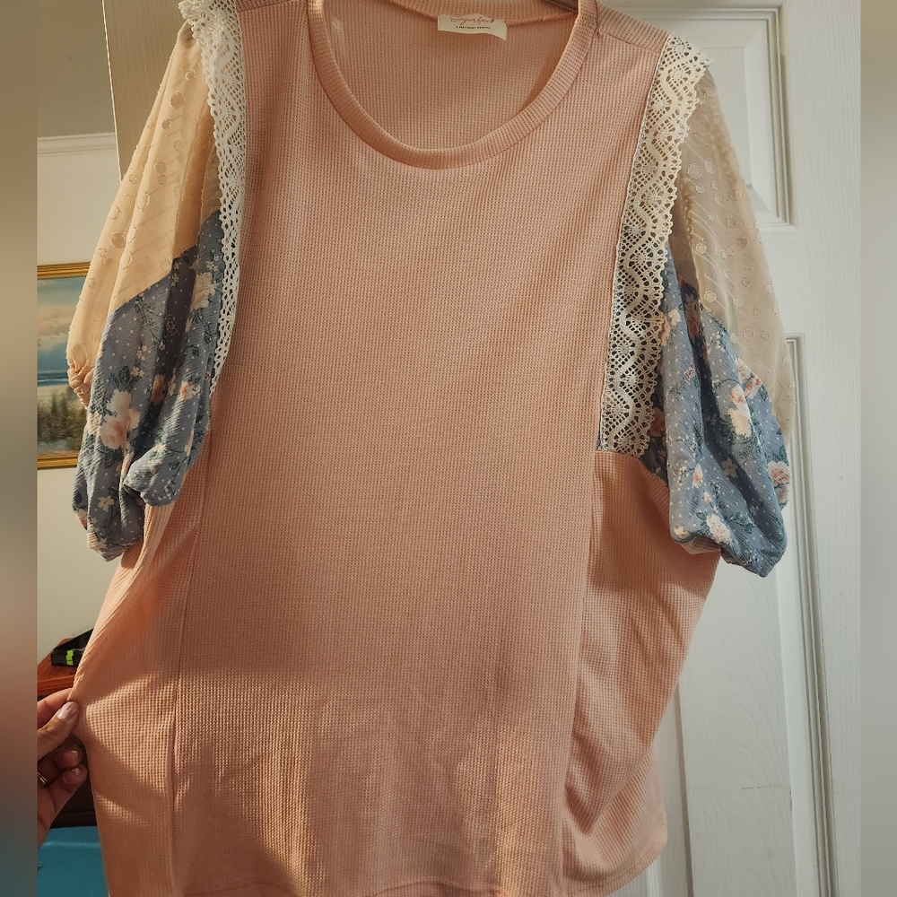 Pink lace top Sugarfox